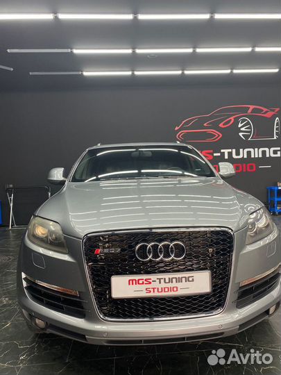 Решётка на Audi Q7 06-15гг. RSQ7 Style 1