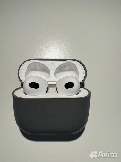 Беспроводные наушники airpods 3