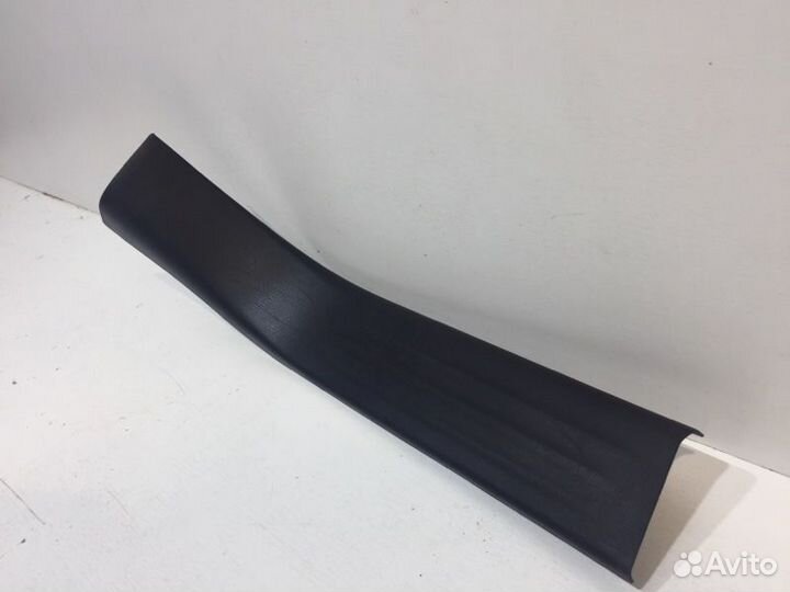 Накладка порога внутренняя Nissan Patrol Y62