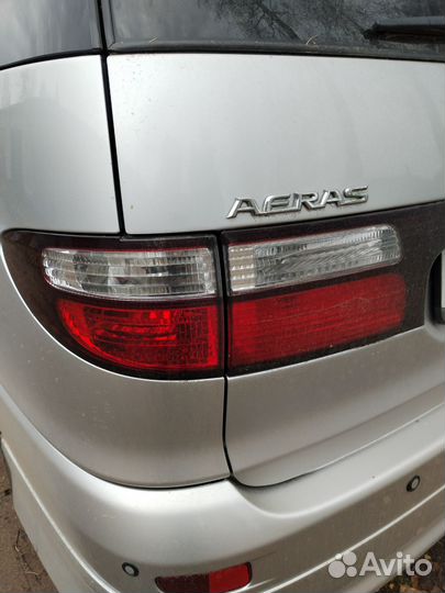 Продам комплект стоп-сигналов на Тойоту estima