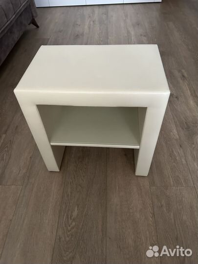 Тумба прикроватная