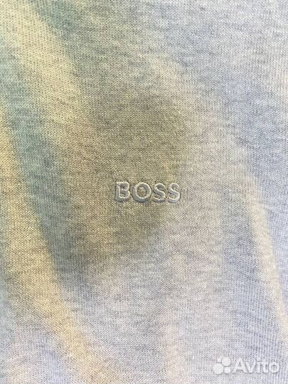Джемпер boss