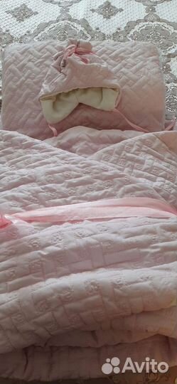 Комплект на выписку для девочки весна