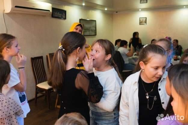 Ведущии для подростков