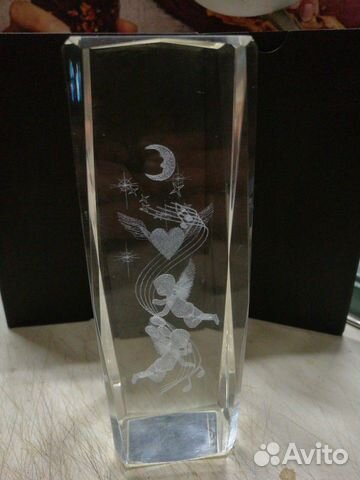 Ангелы в призме из оргстекла