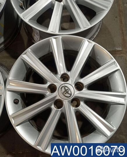 Диски R17 Toyota Б/у оригинал
