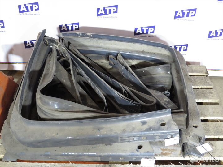 Кронштейн топливного бака в сборе SC б/у 1887755