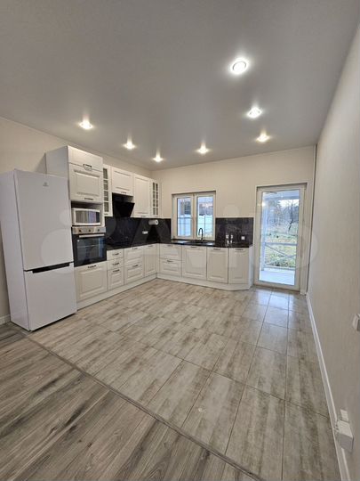 Дом 130 м² на участке 6 сот.