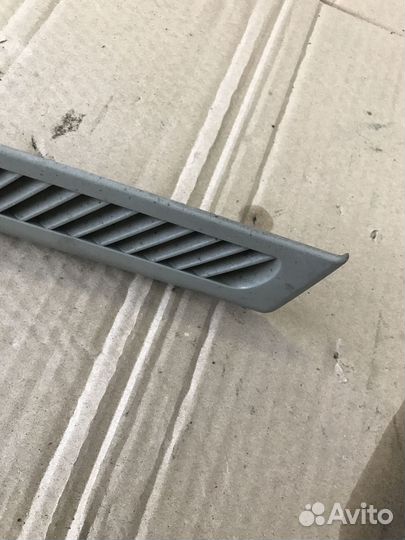 Накладка салона правая Mercedes W203 (3306)