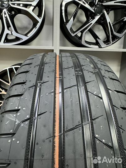 Ikon Tyres Autograph Ultra 2 SUV 265/50 R20 111W