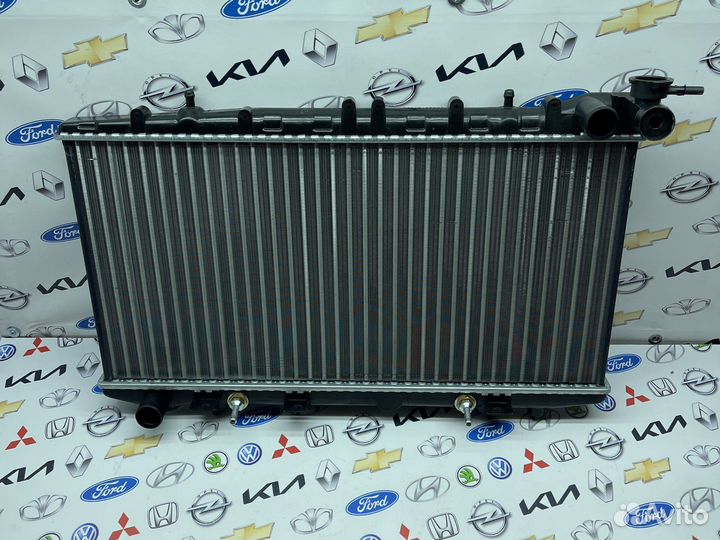 Радиатор охлаждения Nissan Almera N15 (95-00) AT
