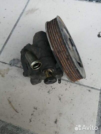 Насос гур mitsubishi Dion