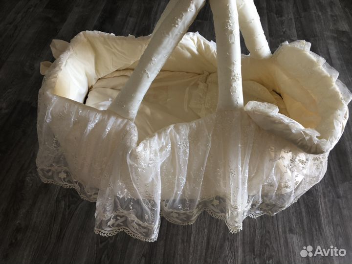 Кружевная люлька-переноска