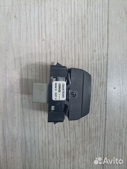 Кнопка Парктроника Renault kaptur