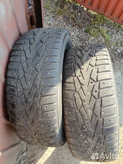 Nokian Tyres Hakkapeliitta 7 215/65 R16