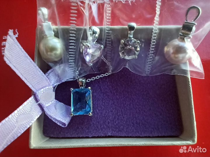 Бижутерия Набор подвесок и соотв.набор сережек-5шт