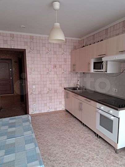 2-к. квартира, 75,1 м², 11/18 эт.