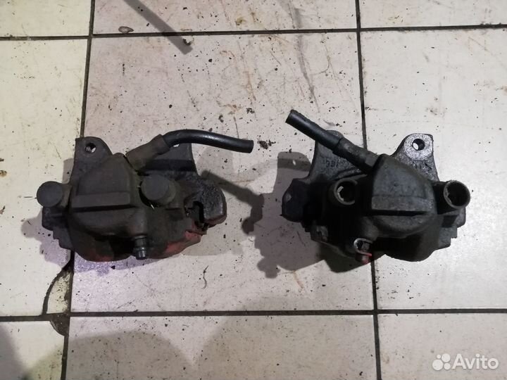 Суппорта передние BMW 5 E34