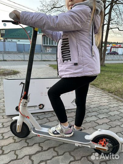 Электросамокат xiaomi Mi electric scooter 3