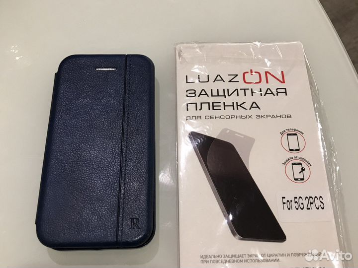 Чехол на iPhone se и защитная пленка