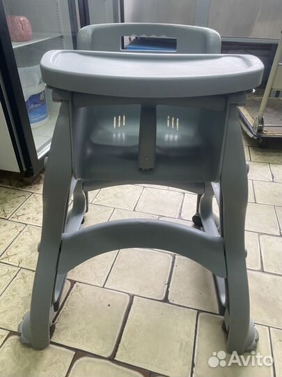 Детский стульчик для кормления