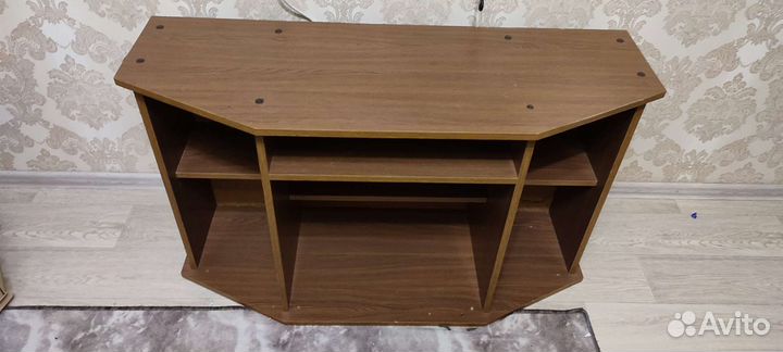 Тумба под тв за 2 киндер-сюрприза