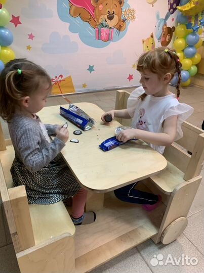 Паровозик в детскую студию, в детскую комнату