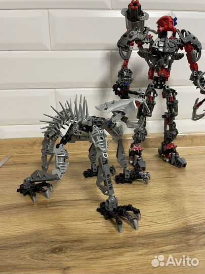 Lego bionicle 8924 Maxilos & Spinax