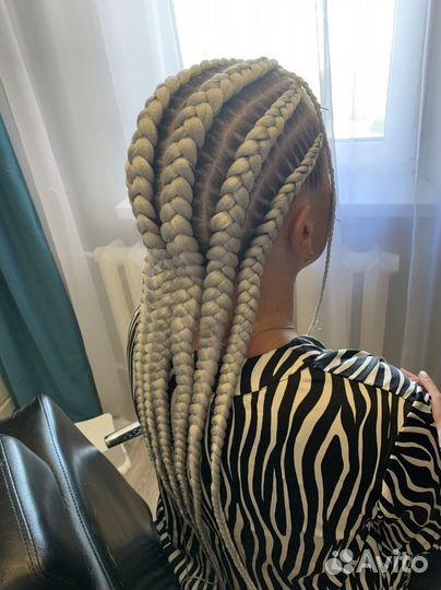 Косы с канекалоном