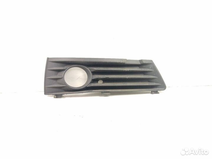 Решетка в бампер правая Opel Zafira 2 (B) 2008