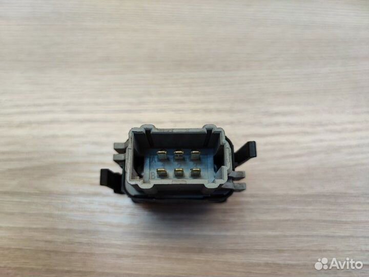 Кнопка обогрева сидений Renault Logan