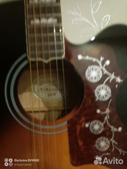 Электроакустическая гитара Gibson J-200 Jumbo