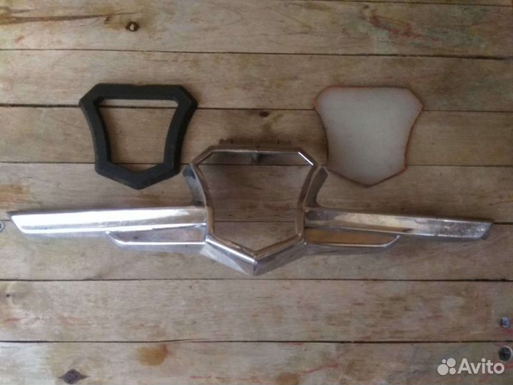 Эмблема капота Газ Волга 21 комплект