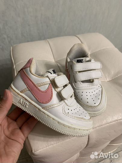 Кроссовки nike для девочки 20-21 р