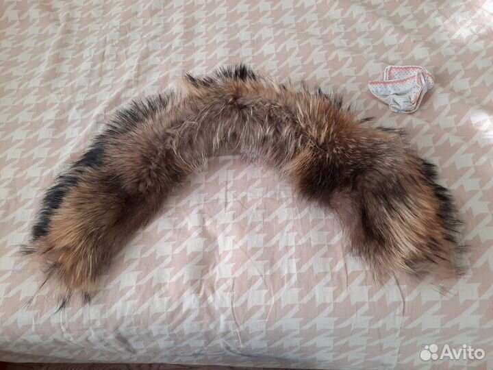 Меховой воротник енот