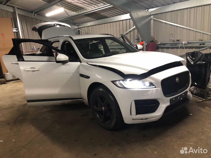 Jaguar F pace 2019