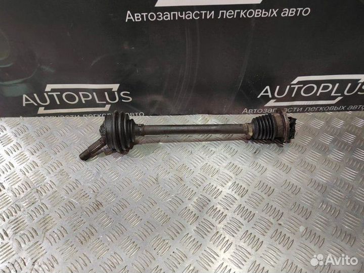 Привод левый Volkswagen Golf 3 1.6