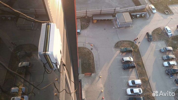 Робот-мойщик окон большой, посуточно