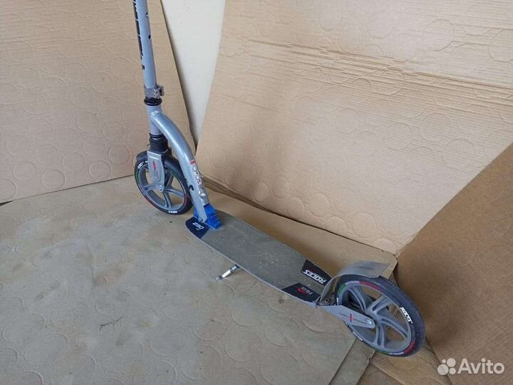 Самокат взрослый roces 230