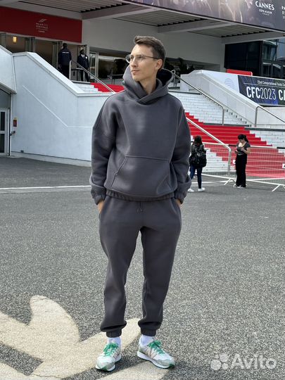 Продаются костюмы из футера