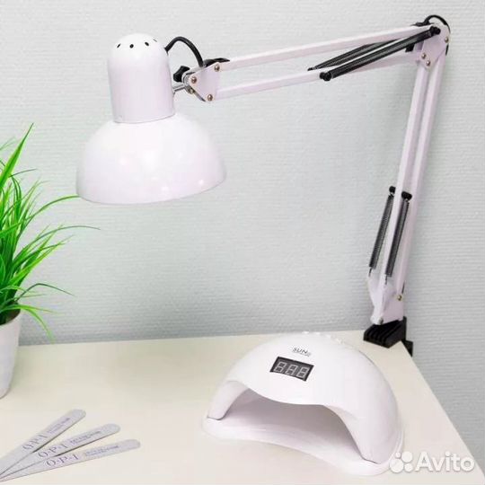Настольная лампа для мастера маникюра на струбцине