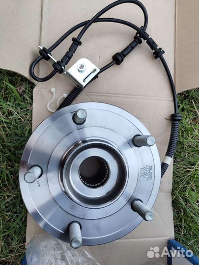 Ступица с датчиком ABS на Dodge Chrysler