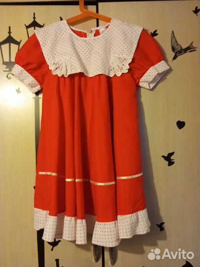 Платье праздничное