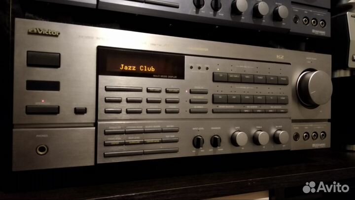 Victor AX-V909