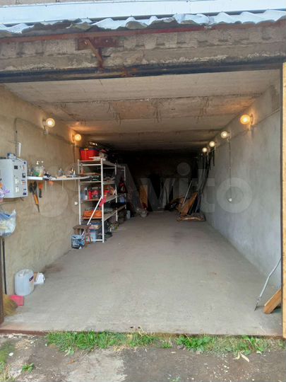 Гараж, > 30 м²