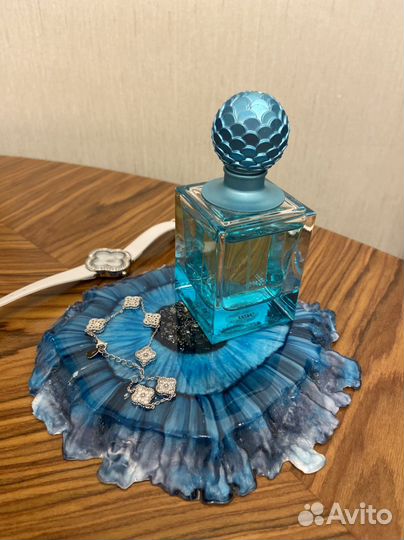 Подставка для украшений, духов, подстаканник