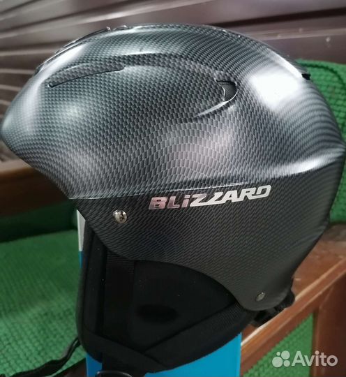 Шлем горнолыжный