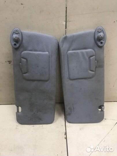 Козырек солнцезащитный комплект Toyota RAV4