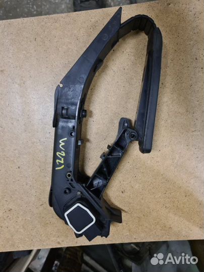 Педаль газа Mercedes-Benz S-Klass седан M273.961