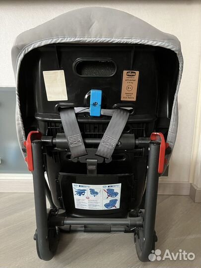 Детское кресло в машину Chicco Artsana universal